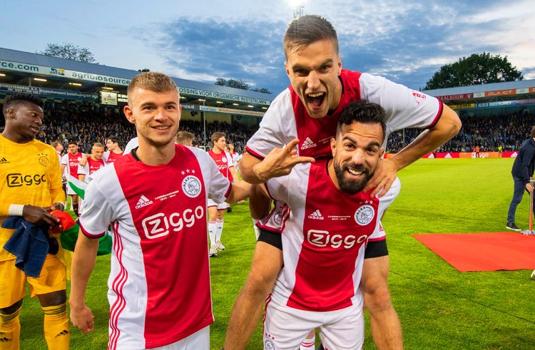 沙滩成为众 沙滩成为众