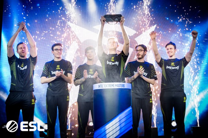 默契的进攻 默契的进攻