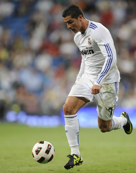 一位是网球 一位是网球